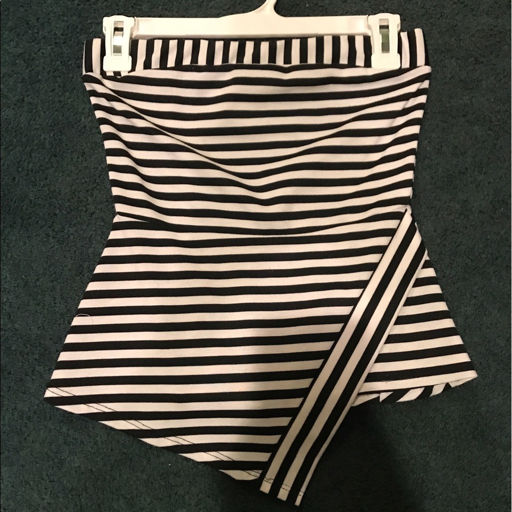 Strapless black and white stripes