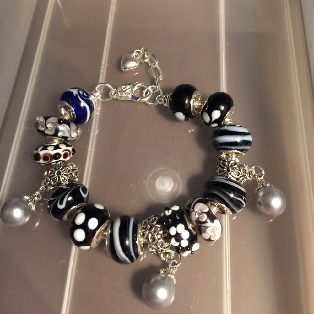 Murano glass beads silver bracelet.