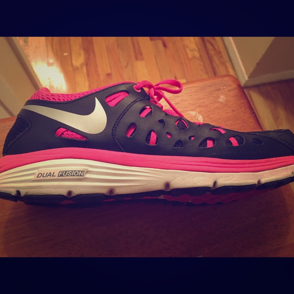 💕Dual Fusion Nikes💕