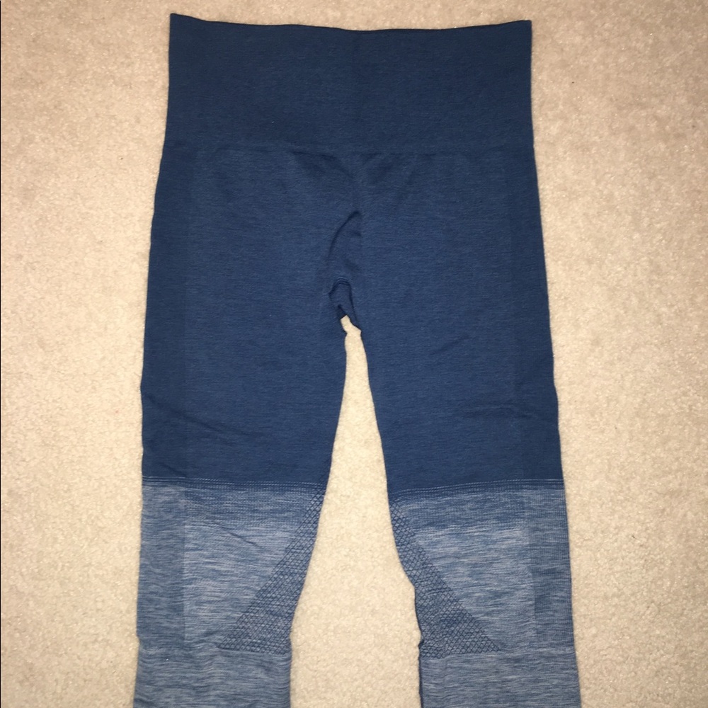 Lululemon crops