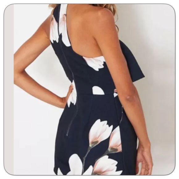 🌸 Off Shoulder Floral Romper - Picture 3 of 4