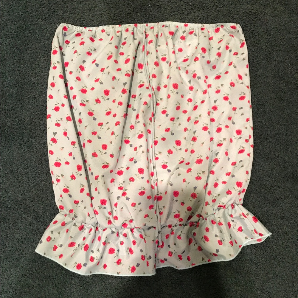 Cute strapless, stretchy