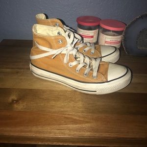 dark orange converse