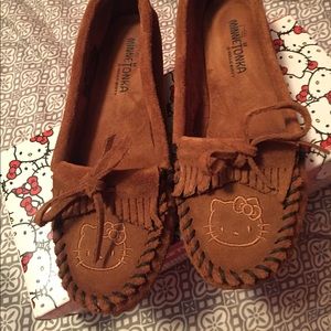 Hello kitty Minnetonka's