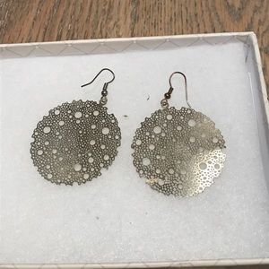 Gold bubble thin earrings