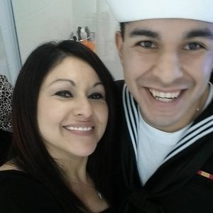 Meet your Posher, Yolie