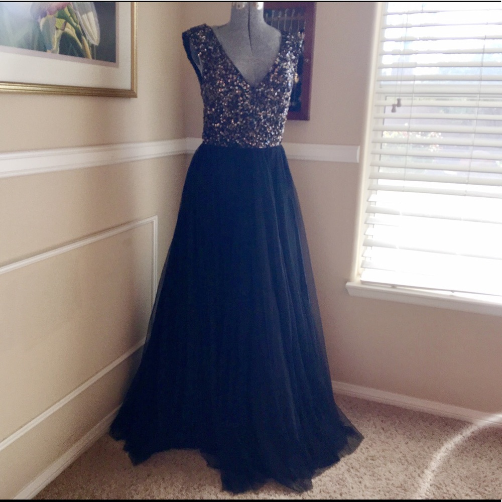 Aidan Mattox Black, Bronze Sequined Evening Gown