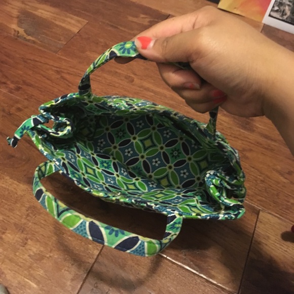 Mini Vera Bradley Purse - Picture 3 of 4