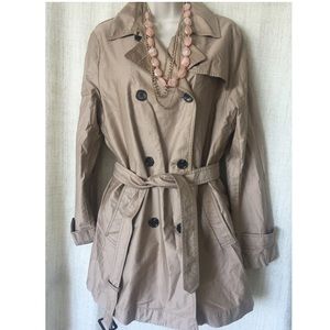 🌟SALE! SALE! Get it Now - Uniqlo Trench coat🌟