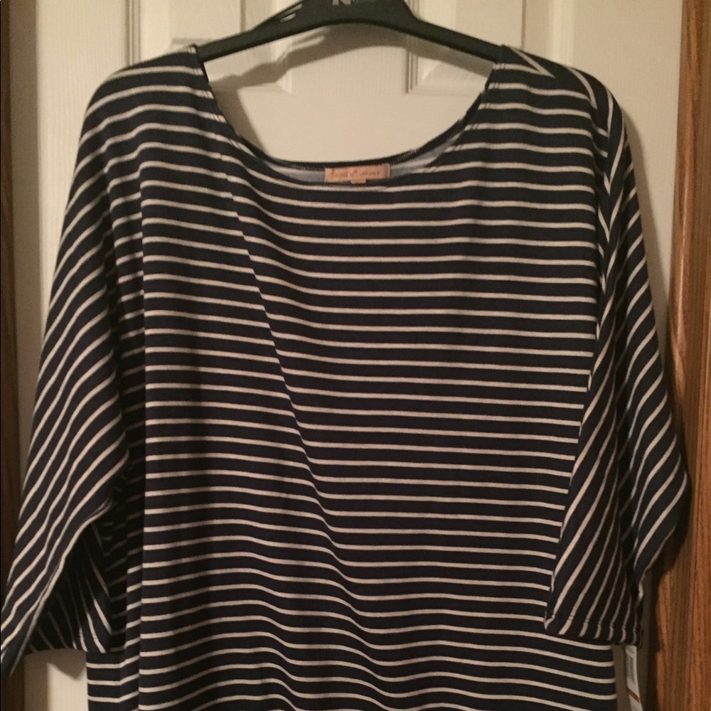Navy and white stripes 3xl shirt