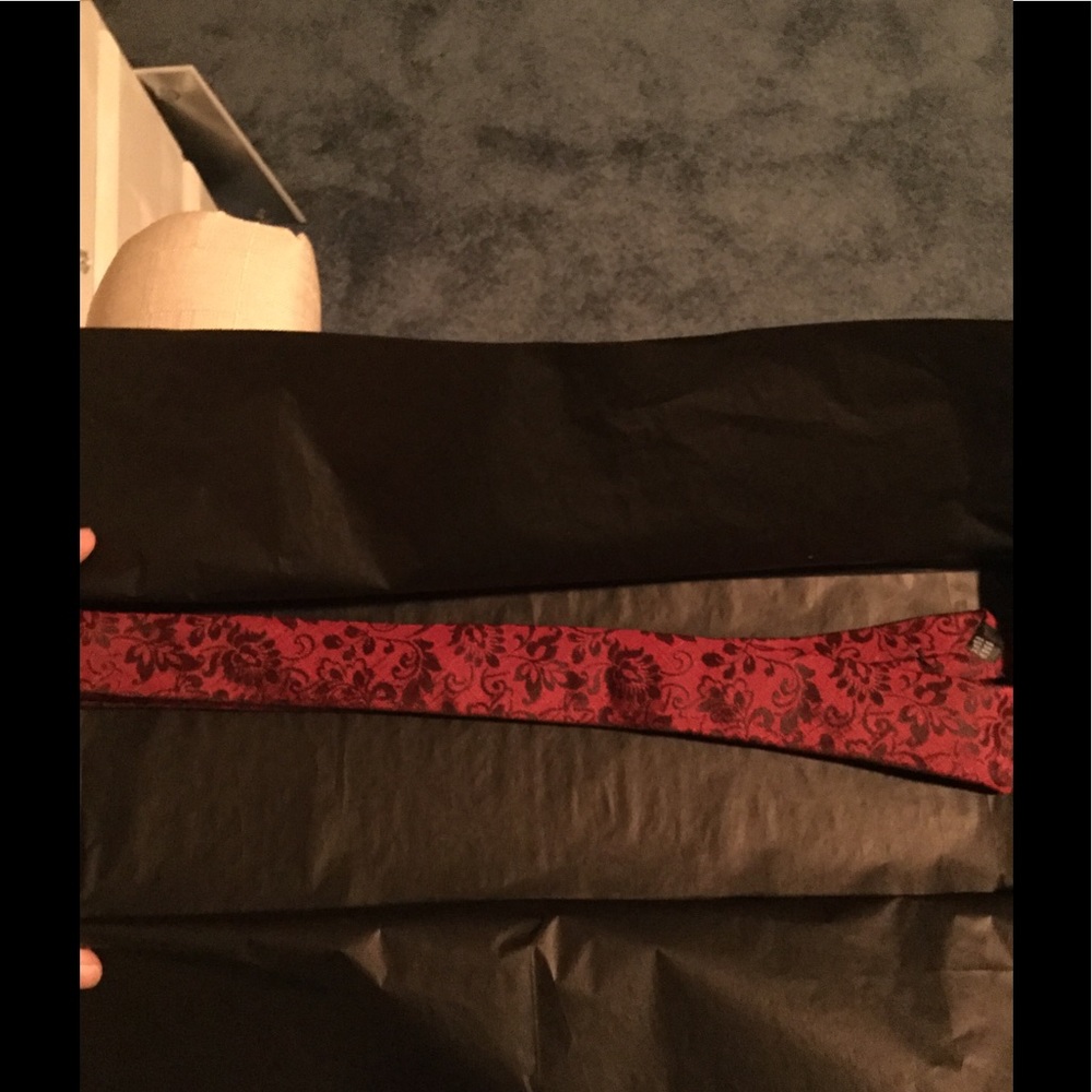 Men's tie