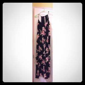 Lovely floral maxi dress