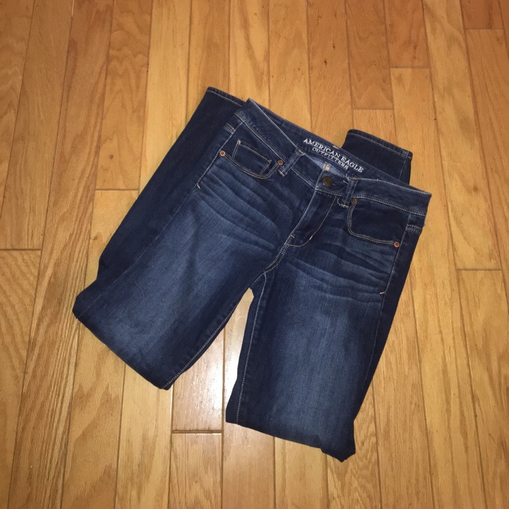 AMERICAN EAGLE SKINNY JEANS size 4