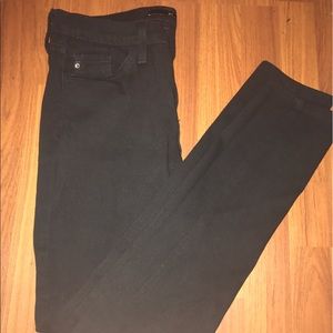 Black skinny jean