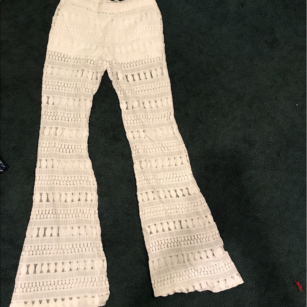 White flowy pants