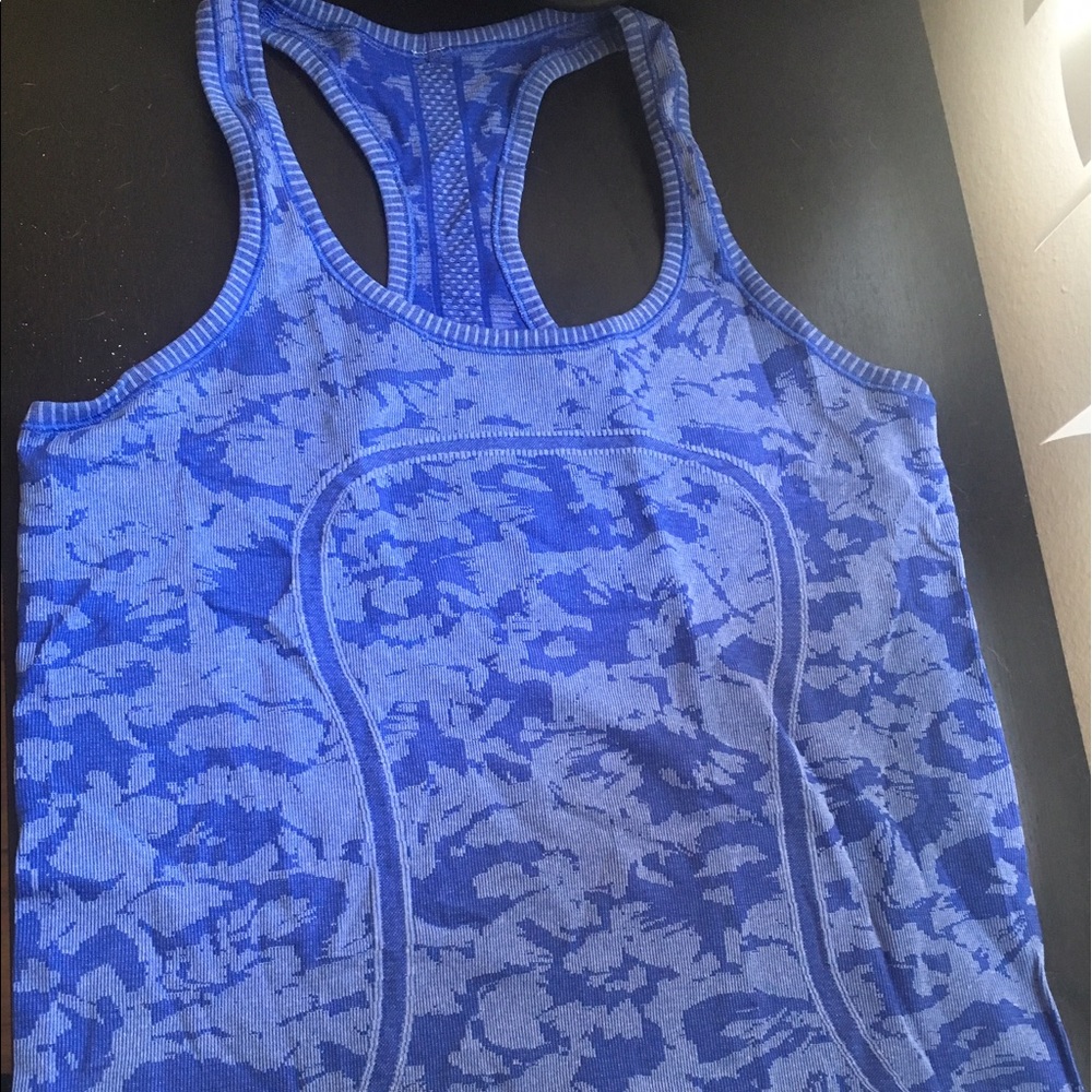 Lululemon tank top- medium