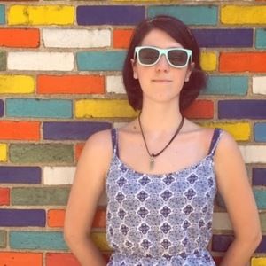 Meet your Posher, Ava