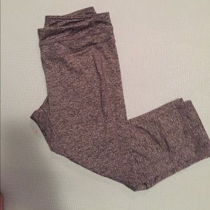Grey Leggings 3/4 length