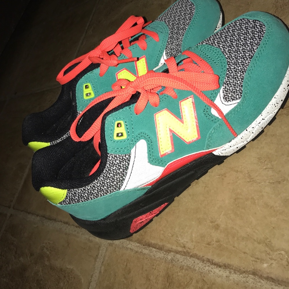 New Balance Elite
