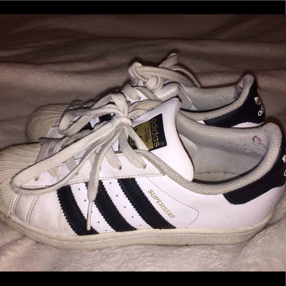 adidas superstars  shoes