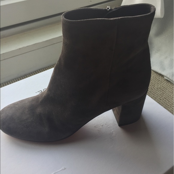 VINCE booties size 7.5 grey - Picture 3 of 4