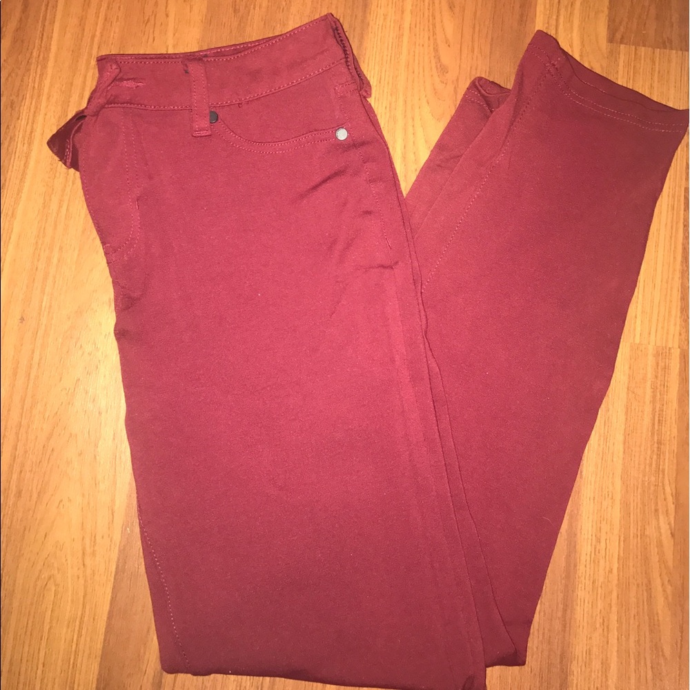 Stretchy hi-rise skinny jeans