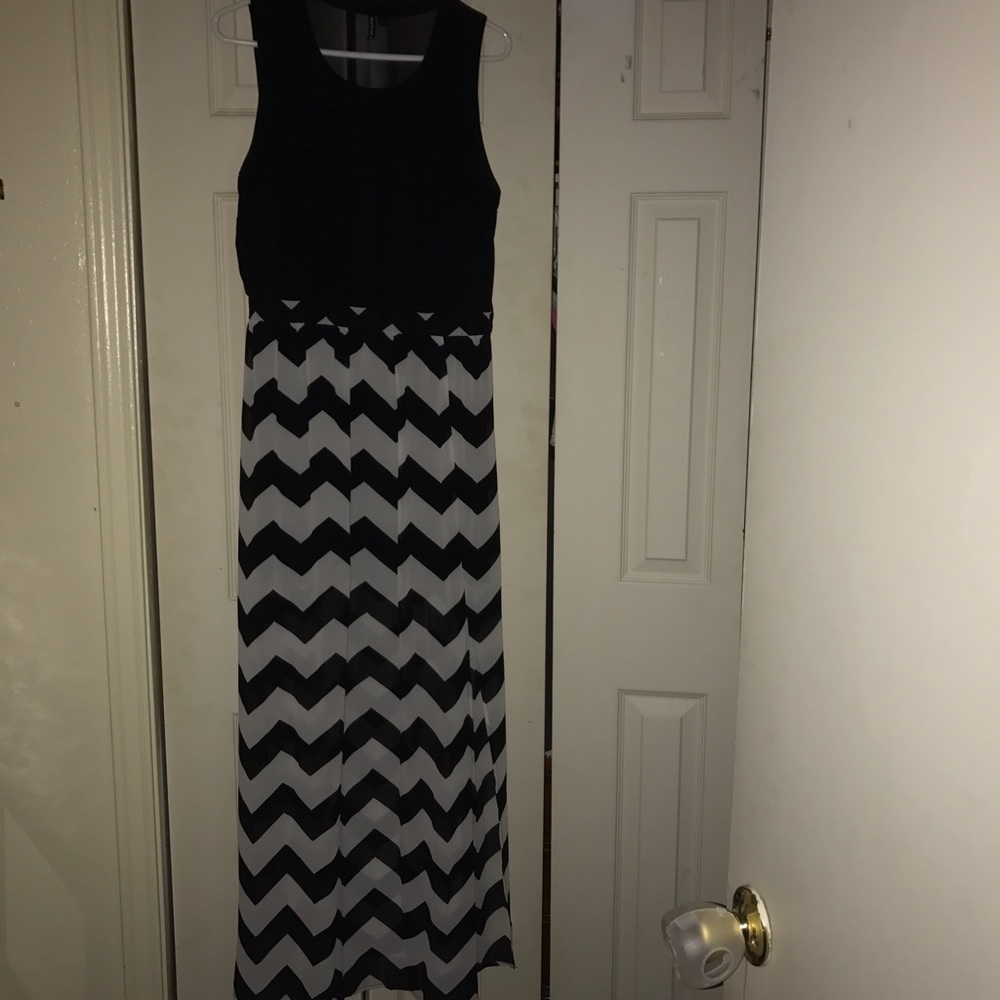 Black and White chevron Maxi Dress