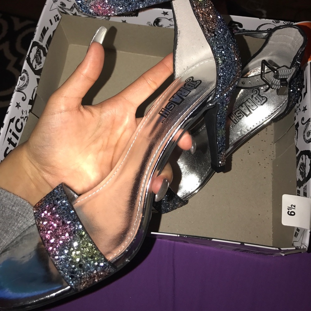 PRINCESS HEELS