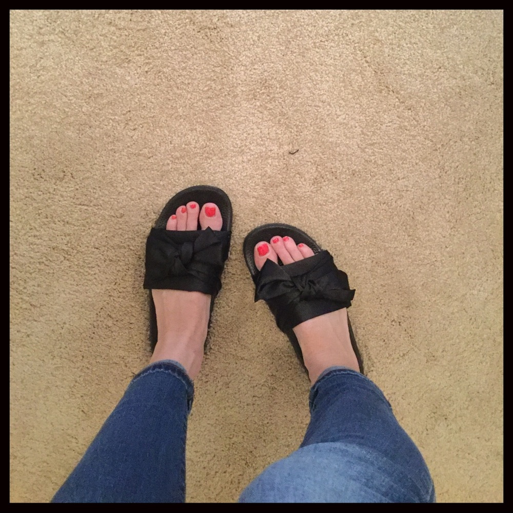 SIZE 6 CLEARANCE‼️Satin Bow Slides - Picture 3 of 7