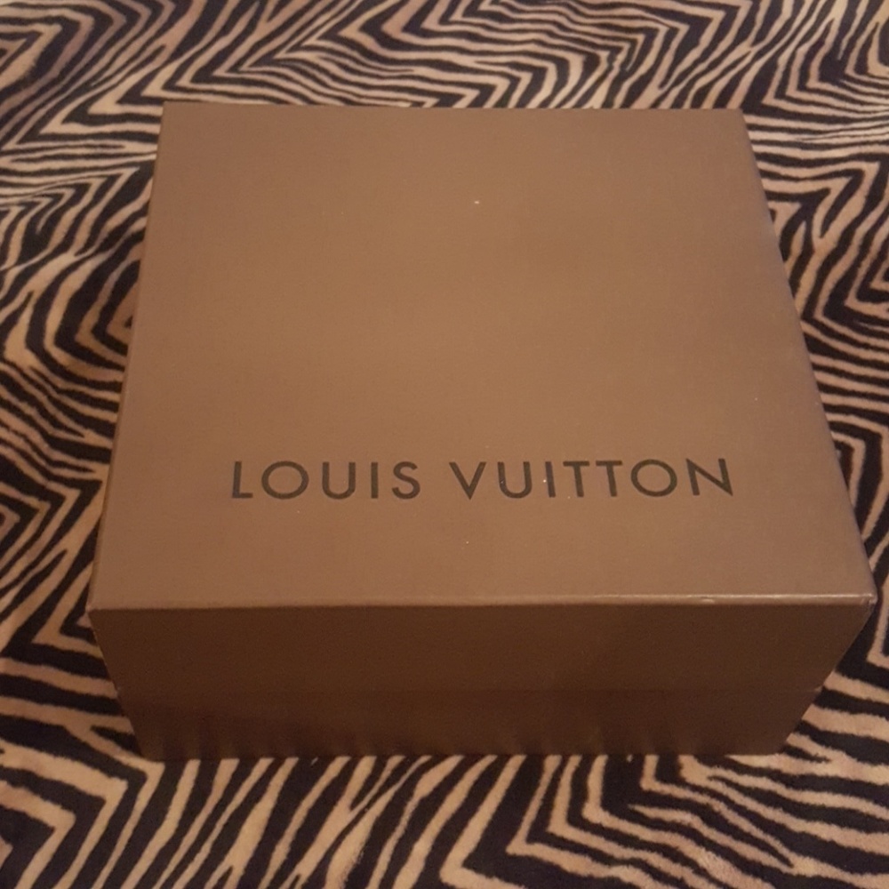 Lv box