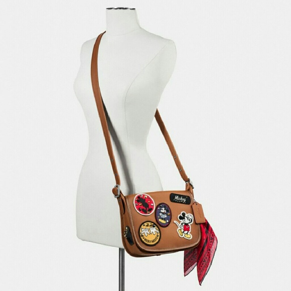 New Coach Disney Mickey SADDLE 23? - Picture 2 of 3