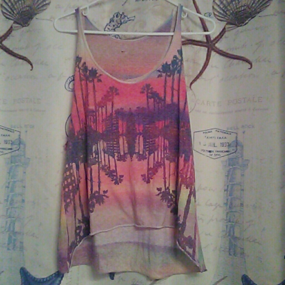 Palm tree tank