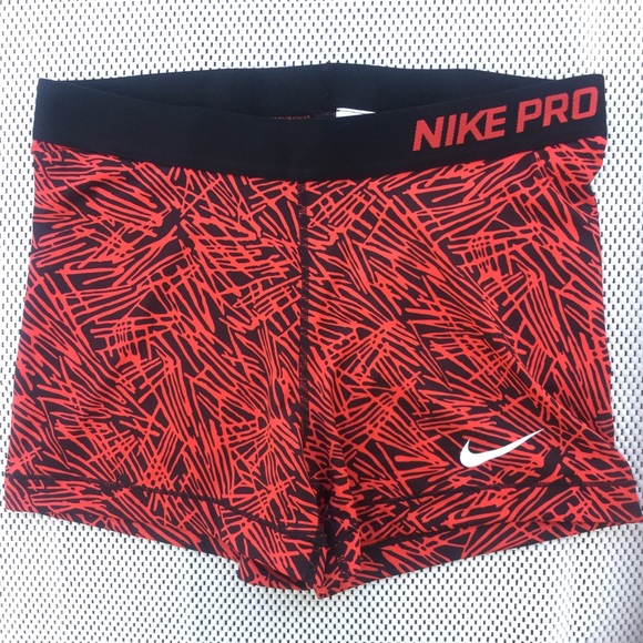 Nike Pants - Nike pro Dri-fit short 3" New with tag