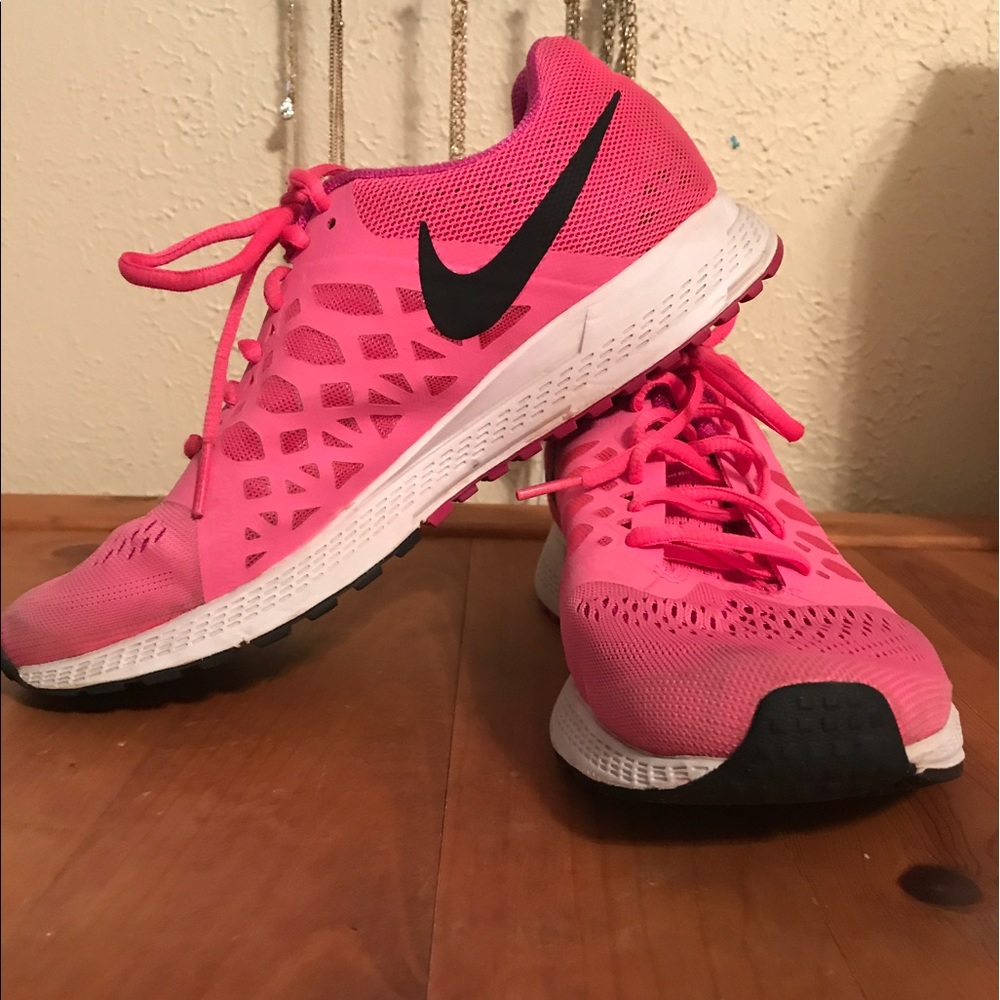 Nike Zoom Pegasus 31 tennis shoes