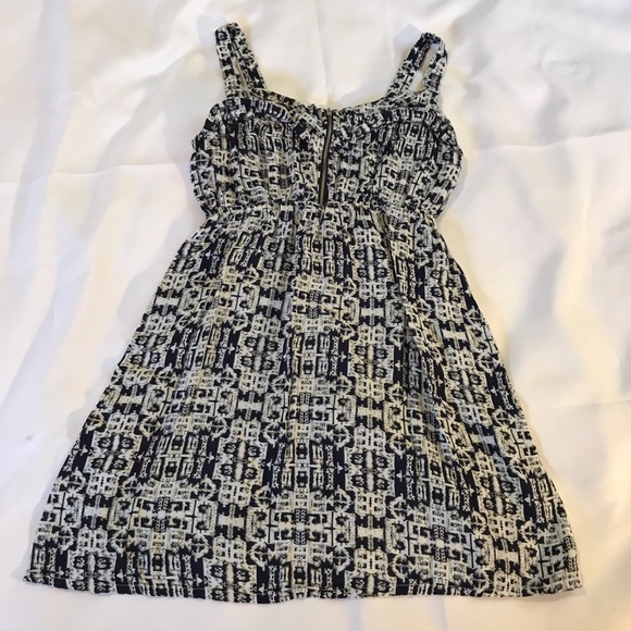 Dresses & Skirts - She's Cool zipper front summer dress