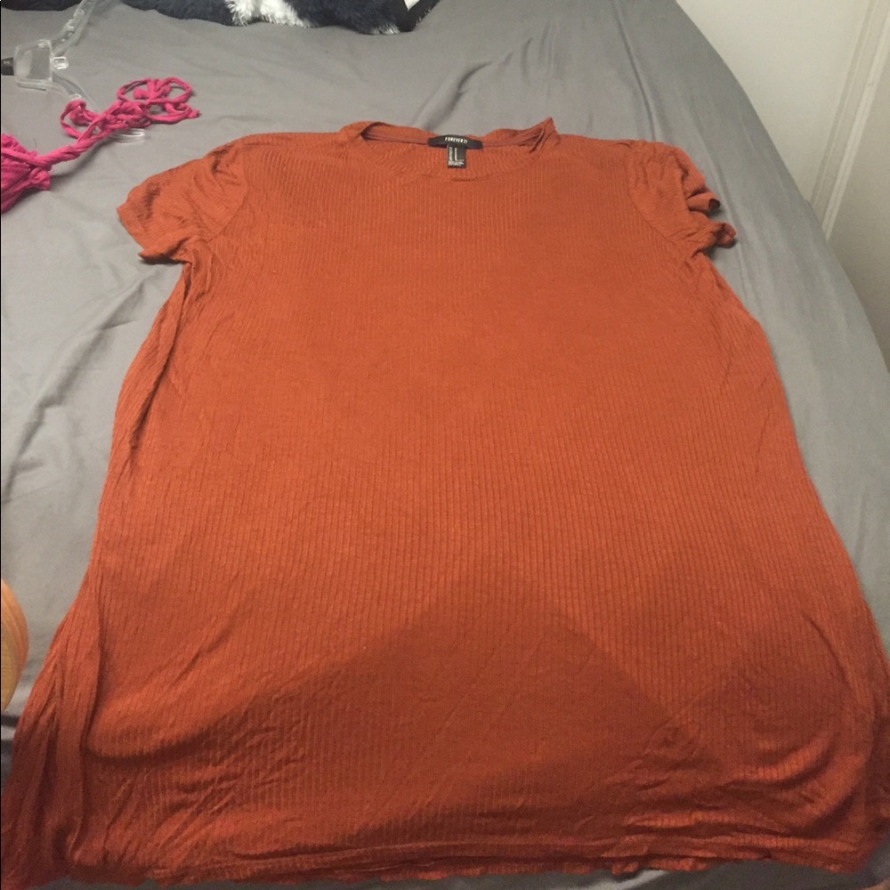 Orange cute shirt with slide slits!