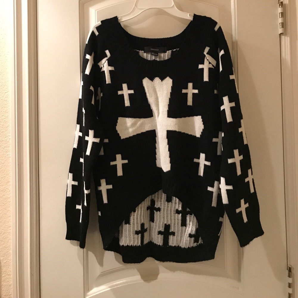 Black and White Cross Print sweater