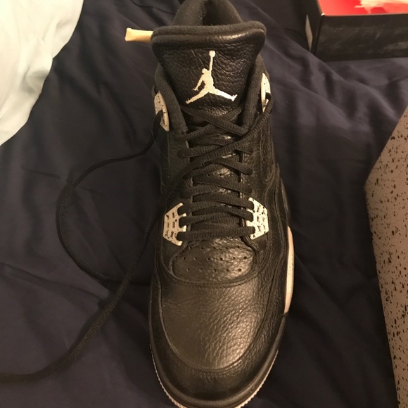 Shoes - Picture 2 of 8