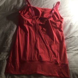 ❤️under armor neon orange color tank top❤️