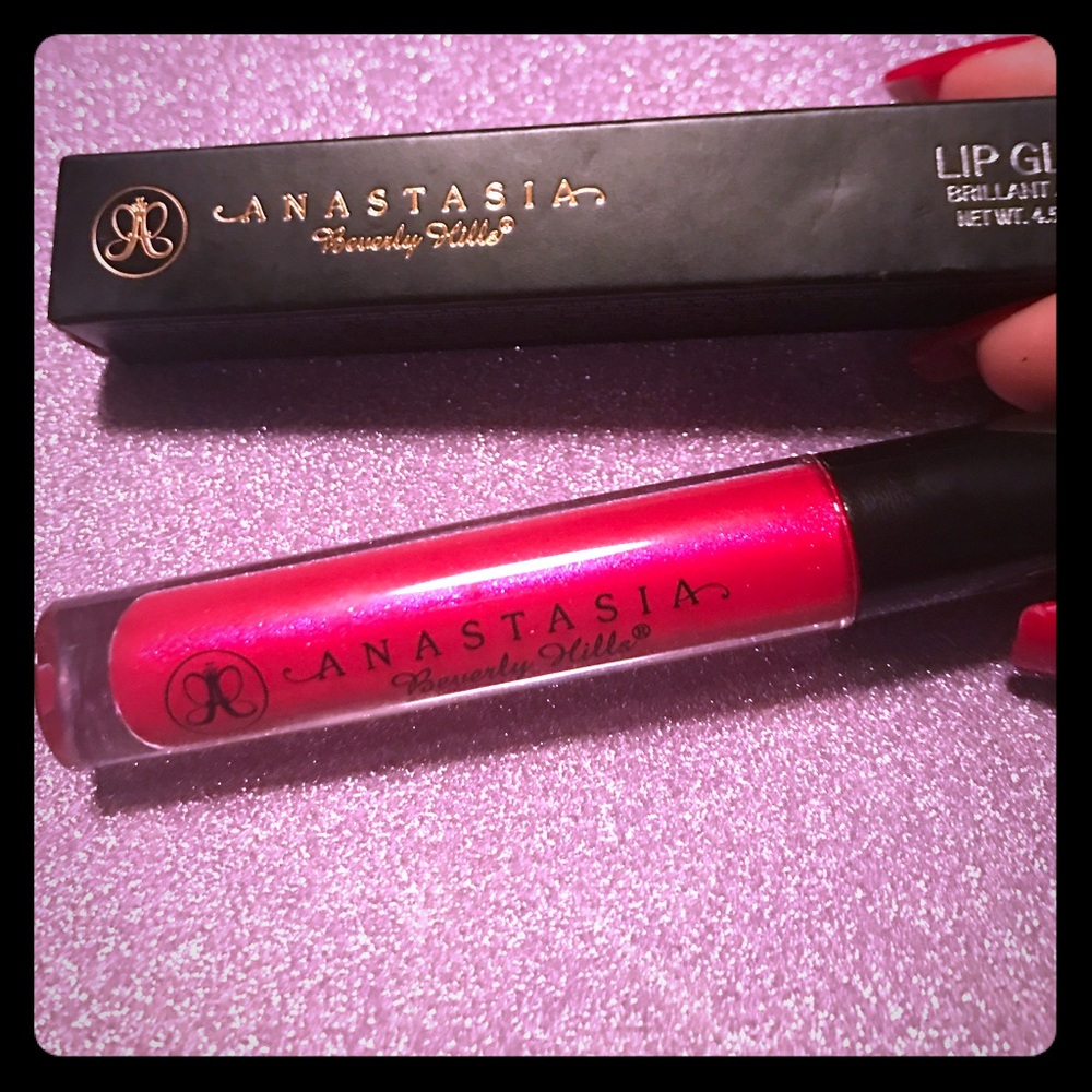 Anastasia Beverly Hills lip gloss