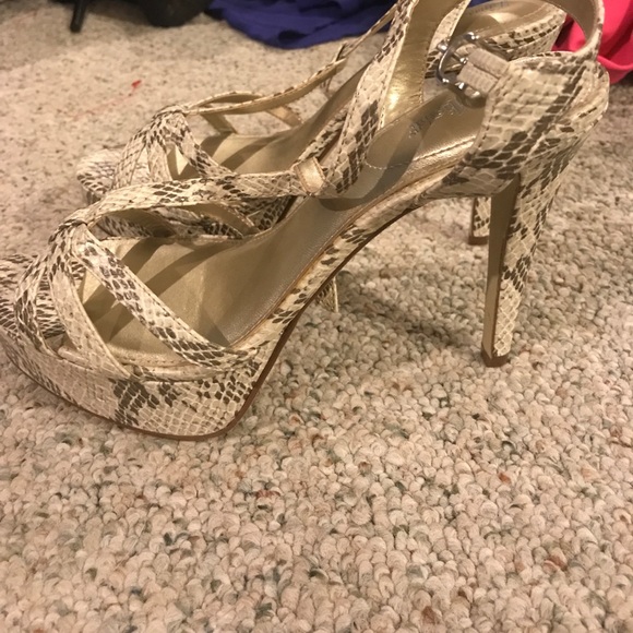 Never worn size 8 snake print heels - Picture 2 of 3