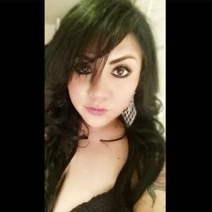 Meet your Posher, Monica