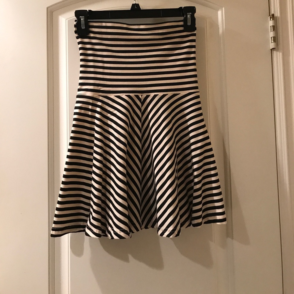 Black and Creme Stripped Skirt