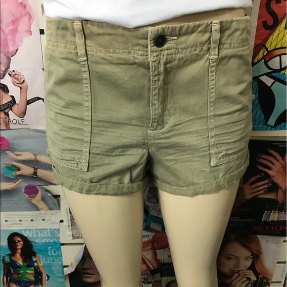 3/$25 New Abercrombie Army Green Shorts - Picture 4 of 6