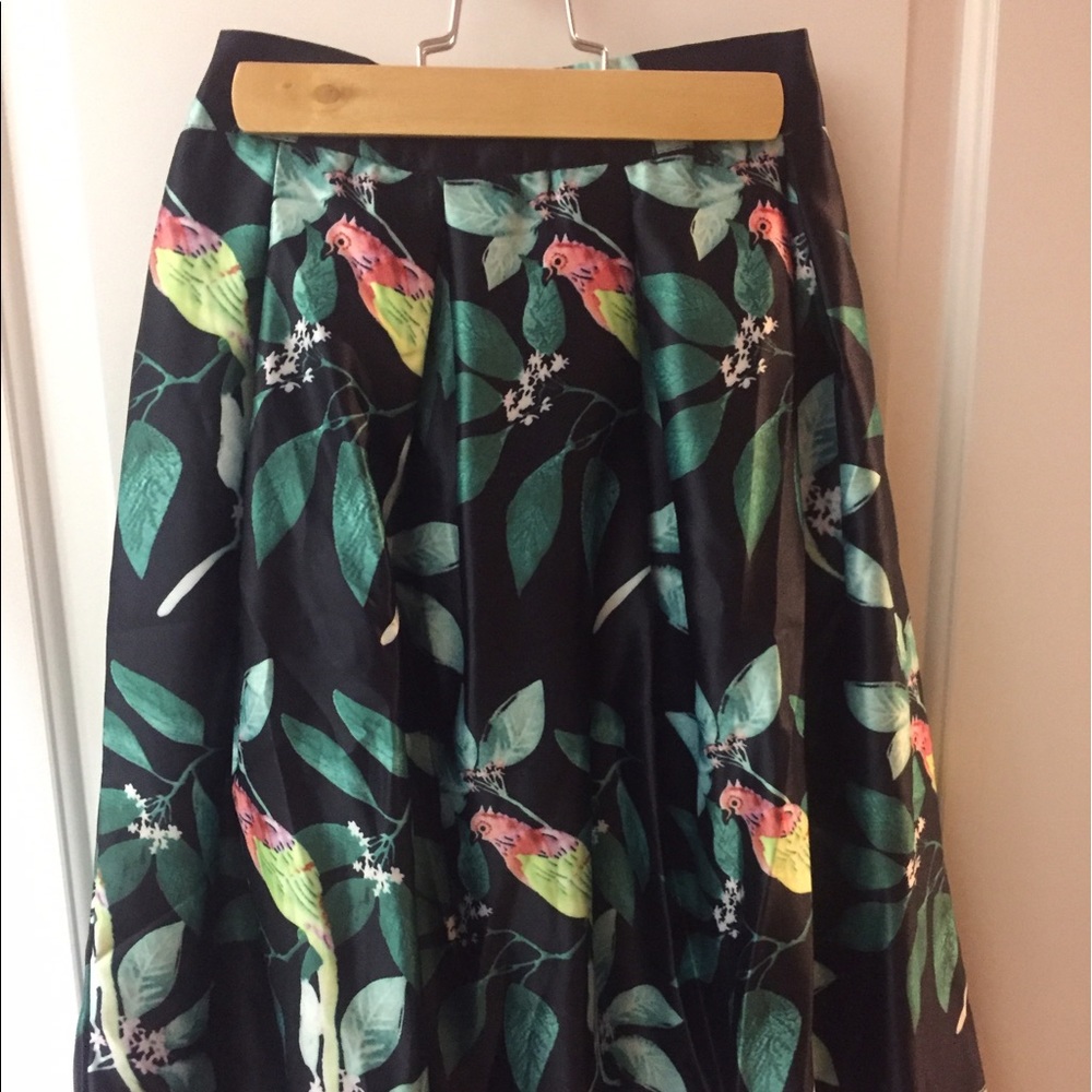Tropical Bird Print Skirt - Picture 2 of 4