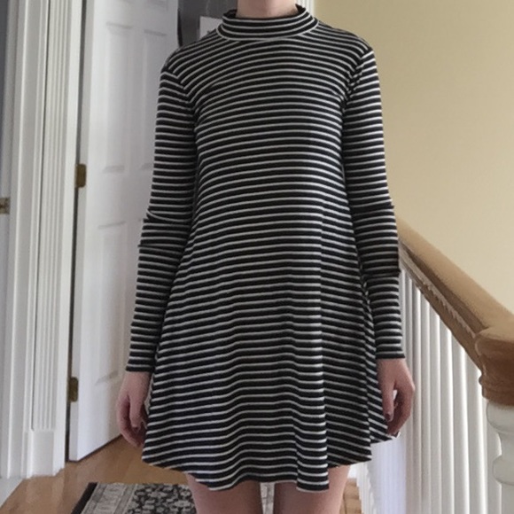 Abercrombie & Fitch Striped Swing Dress - Picture 4 of 4