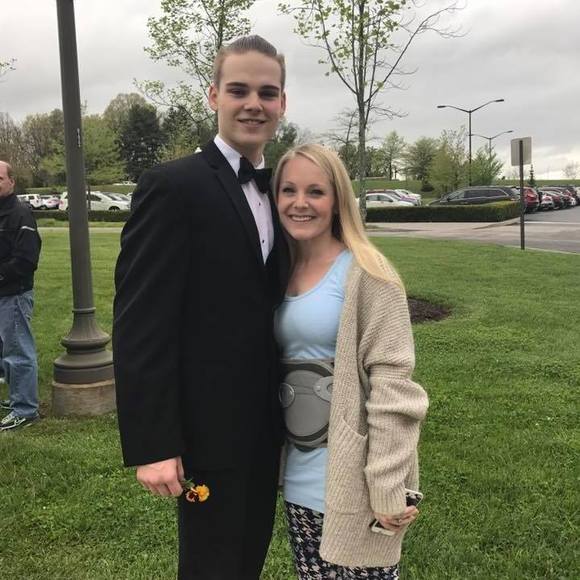 Meet your Posher, Jan - Picture 1 of 1