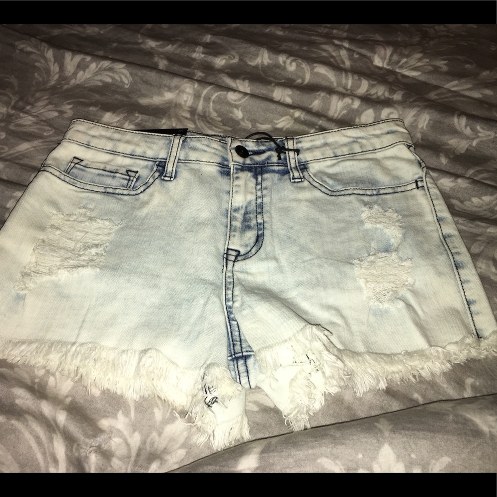High waist light denim wash stretch shorts Med NWT