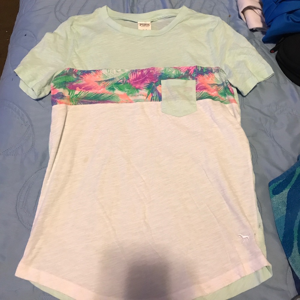 VS short sleeve shirt
