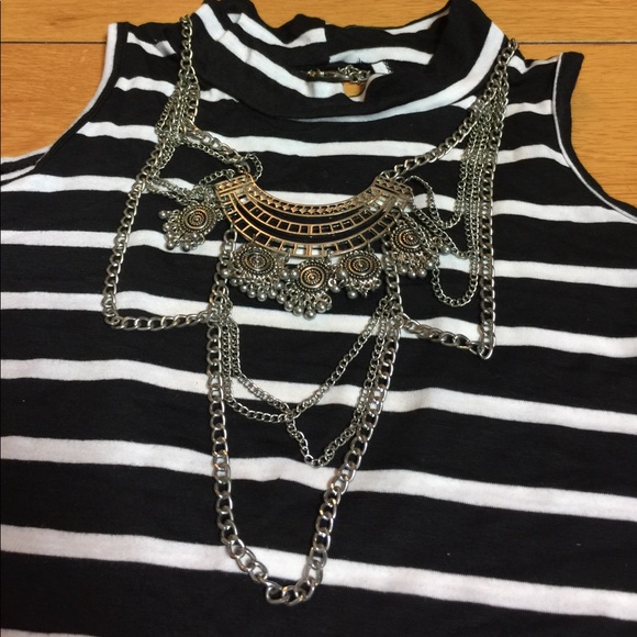 Top - Picture 3 of 3